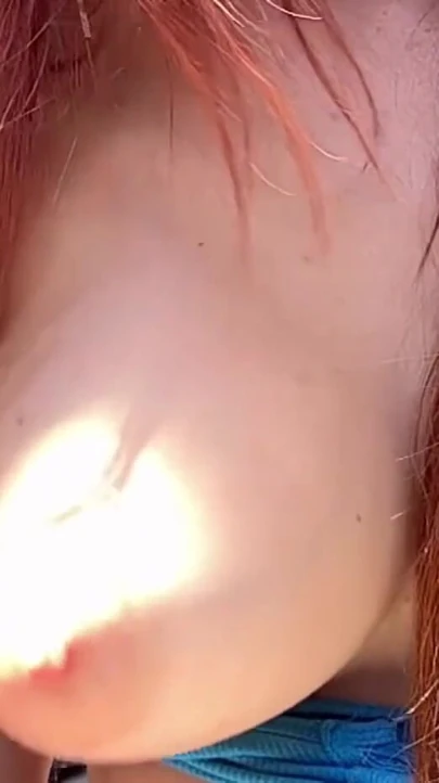 İtalyan büyük memeli orta yaşlı seksi kadın artemisia ateşli solo zıplayan memeler seansını seviyor | Klip 1