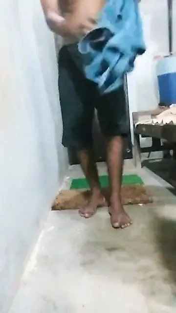 Müdür Shithin Fag Külotunu Islatıyor Bölüm 1