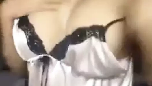 Büyük memeli Filipinli