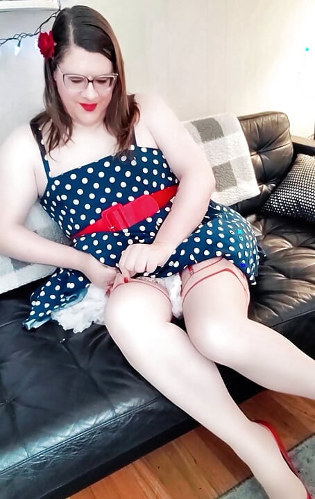 Prenses Bunnie: pin-up prenses kendi dölünü seviyor