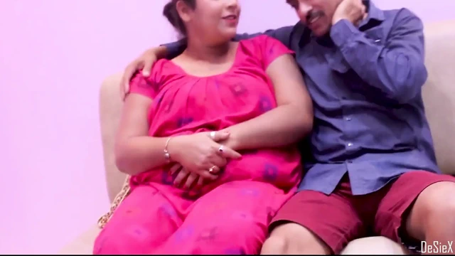 Üvey babasının dölünü yiyor ve daha sert sikiliyor