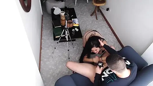 Komşumun Eski Kız Arkadaşı Porno Oyuncusu Olmak İstiyor