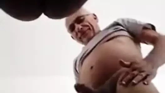 Dede kahrolası onun kıllı arkadaş köpek stili