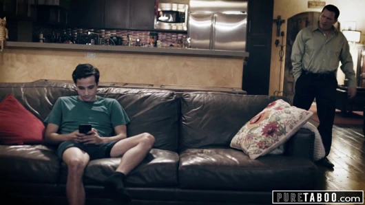 Saf tabu kıskanç oğul üvey babaya inat adım adım anne baştan çıkarır