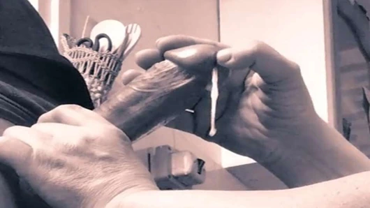 Büyük göğüslü bir anneden mükemmel