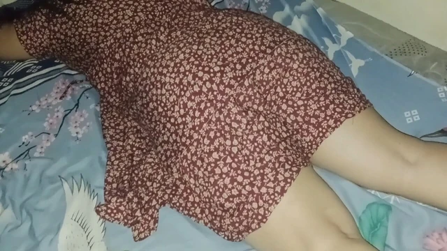 A single mother who doesn't want to be a single mother until the end of the season