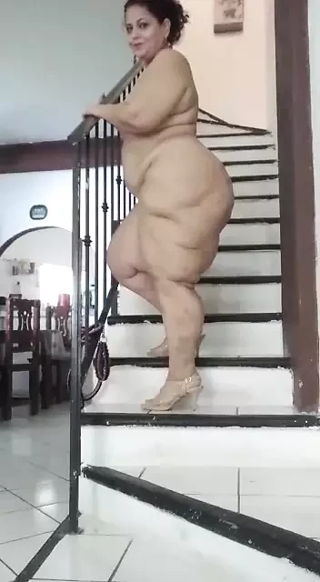 Я изменяю своему мужу с моим соседом Doriam