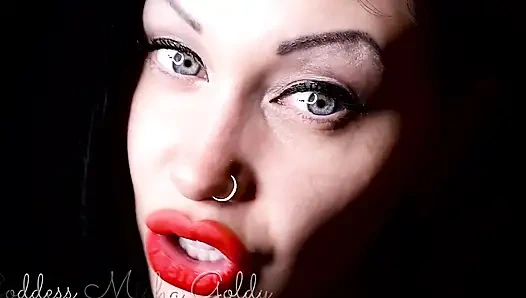 Zavallı keş sikin seni nasıl tamamen tükettim, mahvettim, kullandım ve seni terk ettim hakkındaki düşüncelerinden her seferinde seğirecek