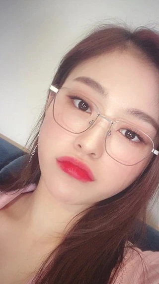 Gahyeon cumtribute