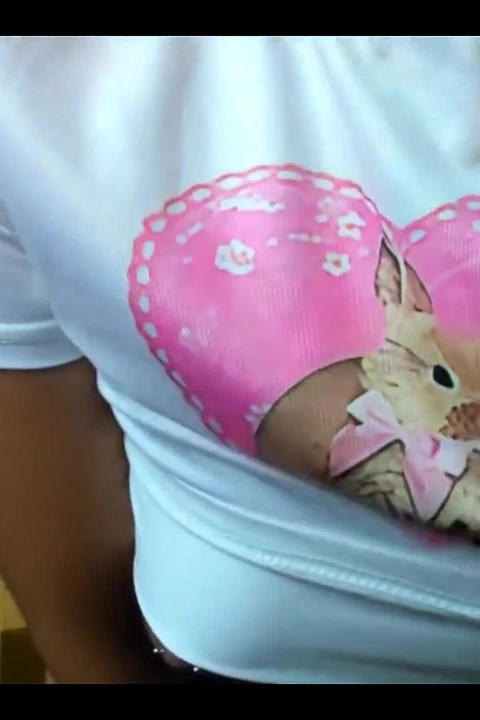 Rulet oynuyor - ateşli esmer canlı - espuleta maia