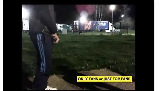 Kamyoncu park yerinde çok büyük penisi