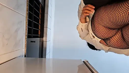 File çoraplı sekreter kremalı turtaya kadar anal seks yapıyor.