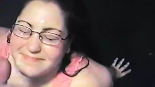 İri güzel sürtük yarak emiyor 3