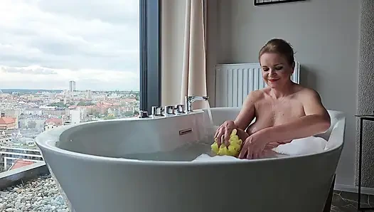 Küvet eğlencesi çıldırdı