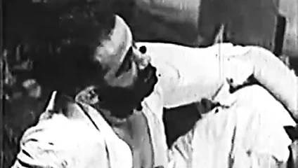 güzel kız alır fucked at the beach (1930s vintage)