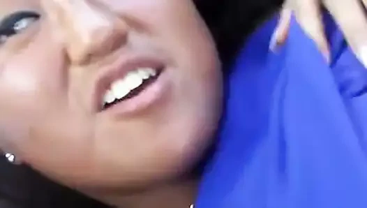 Asyalı yolculuk kızı