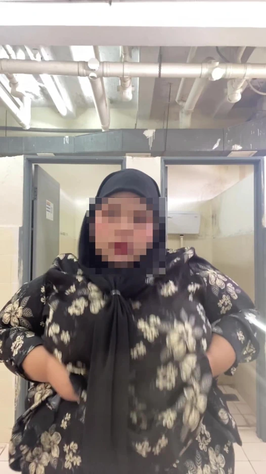 Azgın tesettürlü müslüman öğretmen