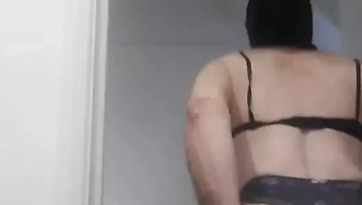 Otel külotu mastürbasyon ve boşalma