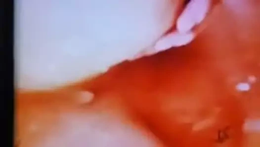 Cum üzerinde milf titties