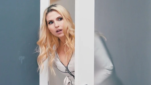 Busty milf yakalandı gia ve eliza sahip olan lezbiyen seks