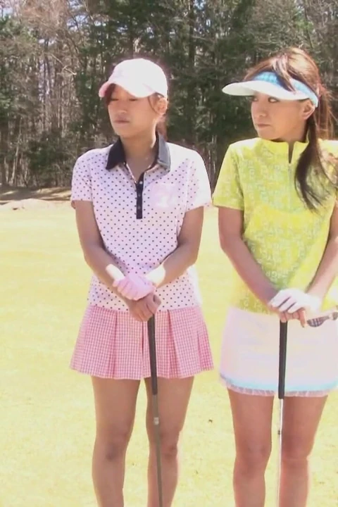 Hadi golfçü kızlara gidelim, çok fazla sikişecek
