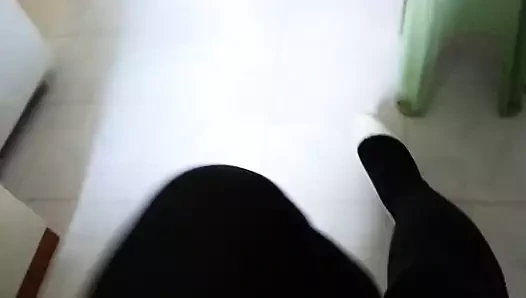 Siyah külotlu çorap teaser 16 ile beyaz patent pompaları