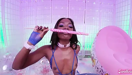 Zenci ateşli ana foxx büyük beyaz yarakla öğürüyor