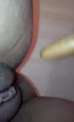 nemfomanyak kız selfie ve arkadaşı fırça