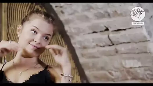 Genç sürtük bir bahis kaybetmek