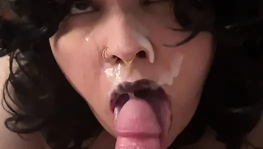 Gerçek çift ev yapımı oral seks! Ahegao Yüze boşalma