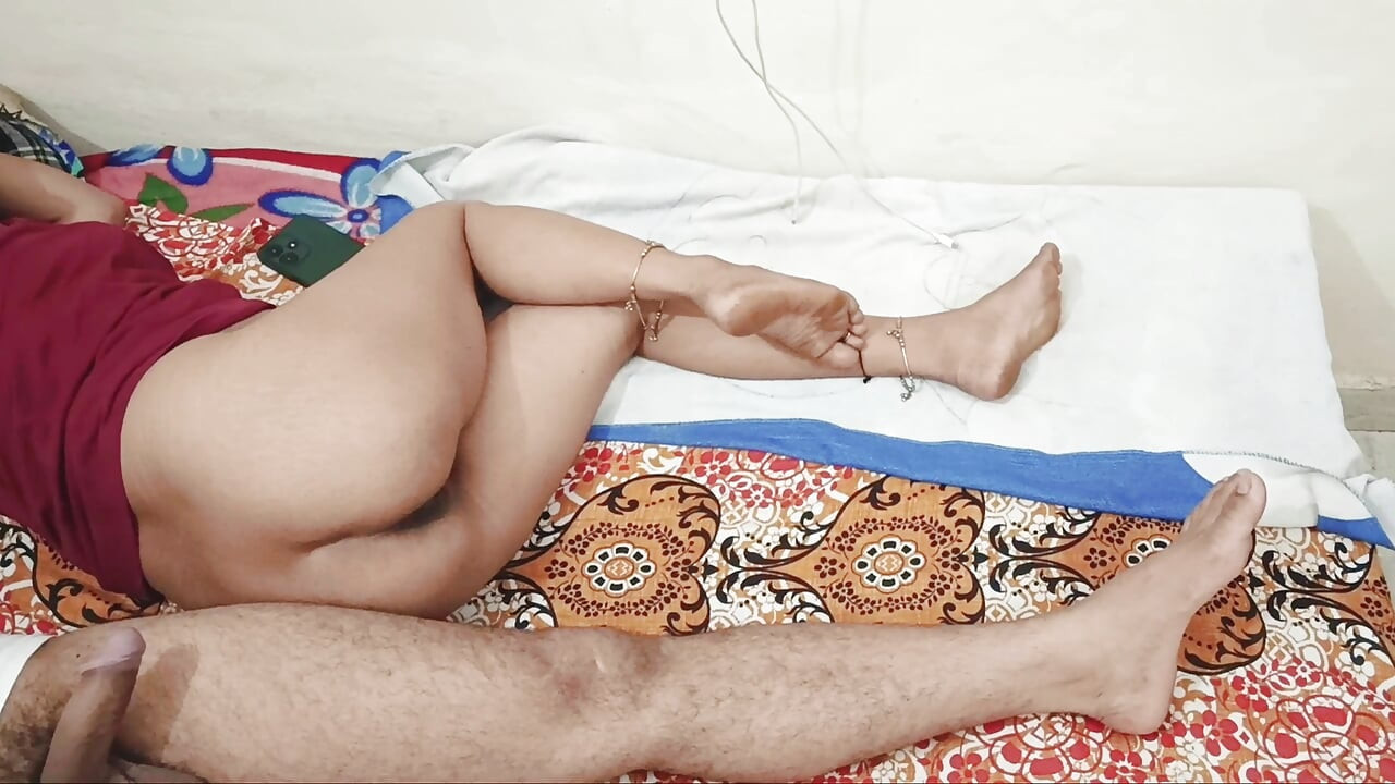 Anita gece yarısı onun tarafından sikiliyor