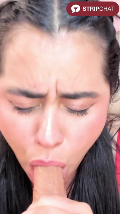 Amateur Webcam: Sexy Latina Brunette Dildo Deepthroat Blowjob - Brenda_Garcia