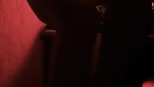 Kırmızı odada yoğun Romalı seks döllenmeye yol açıyor