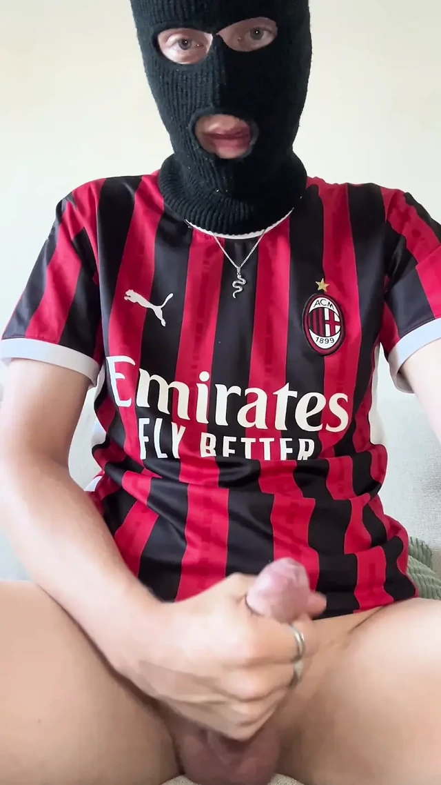 Azgın ac milan futbol erkek kardeş döl atıyor
