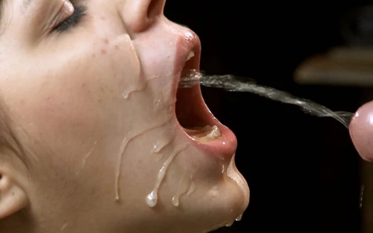 Büyük yarağımı em ve çişli tatlı kızımı yut