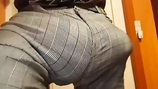 Paketimle merdivenlerden yukarı yürümek