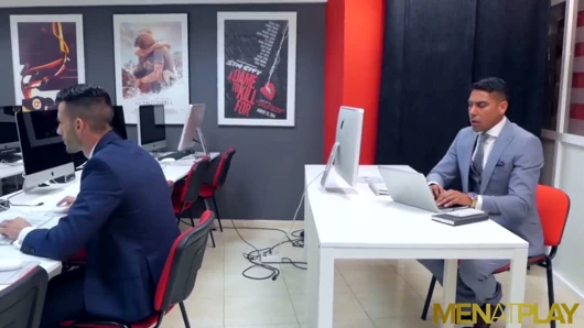 Menatplay - klas Andy Star ve Salvador Mendoza anal sikişiyor