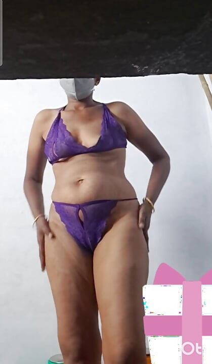 Playing boos Indian Tamil aunty