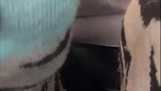 Kokan çoraplarımı kokla ve mastürbasyonla sik