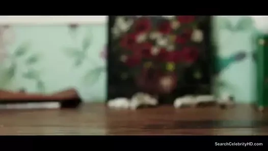 Alice Pehlivanyan nude - Im Sommer wohnt er unten