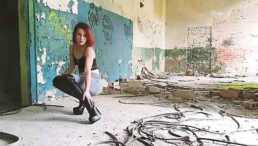 Boots, Jeans & Crushing Tease in an Abandoned Building