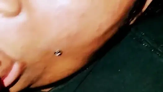 Özensiz meyve yiyici!!