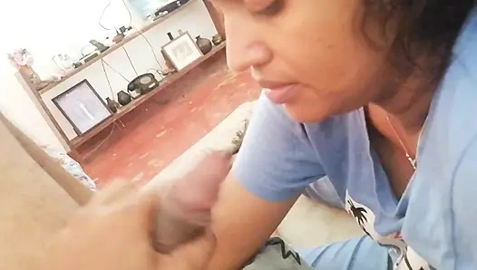 Seksi kayınbiraderi beni baştan çıkarıyor