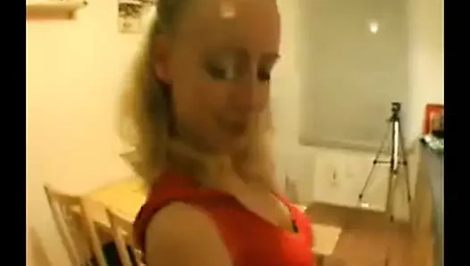 geiler Fick in der Kueche nur Anal da sie ihre Tage hat