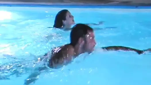 azgın esmer bebeğim al onu göğüsleri emdi sonra çivilenmiş