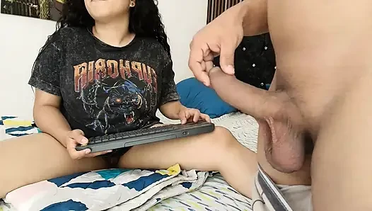 Erkek arkadaşının yaptığı gibi beni dört ayak üstünde istiyor