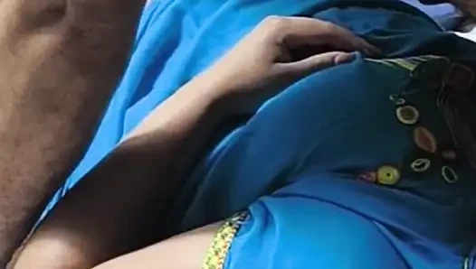 Arap orta yaşlı seksi kadın büyük götlü seks Arap