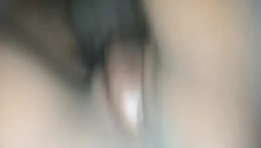 Gece evde karımla sikişiyorum