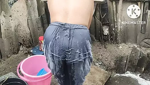 Anita yadav ki sıcak banyo stili