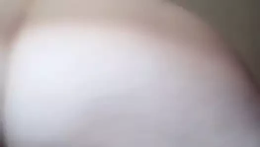 Seksi sarışın. twerk yapıyor